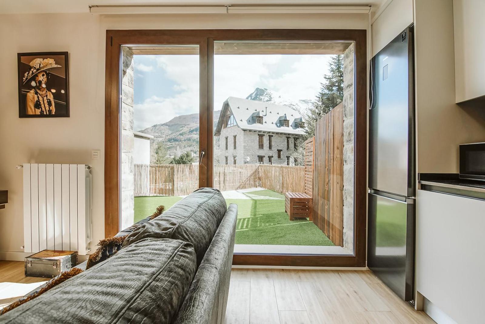 Casa Rosana Apartamento De Diseno Con Terraza Sallent de Gállego 외부 사진